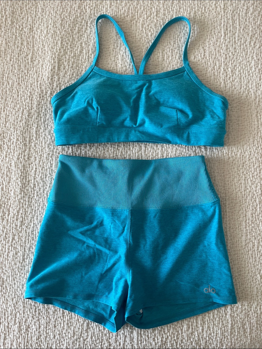 ALO Yoga Teal Seamless Sports Bra and High-Waist Shorts Set